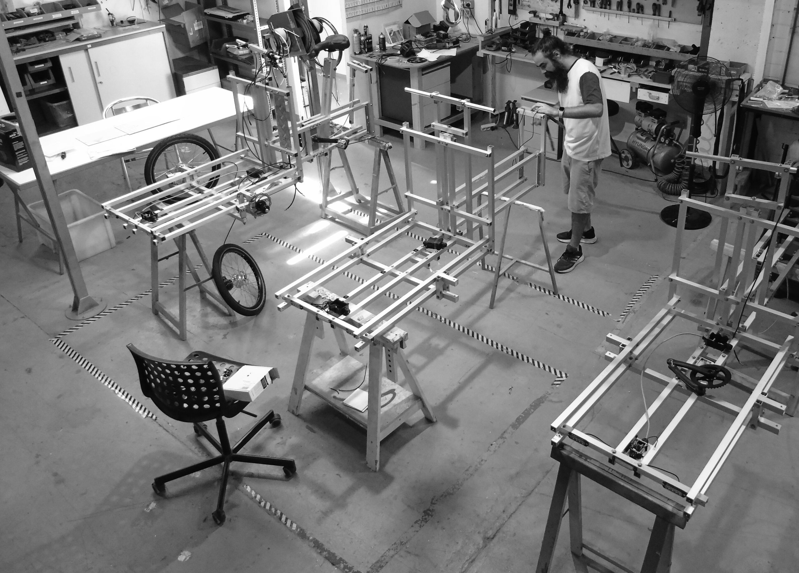 XYZ CARGO BUILDING WORKSHOPS